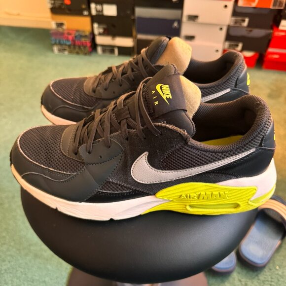 Nike - Air Max Excee - Black/White/Volt - Size 10.5 - Picture 6 of 9